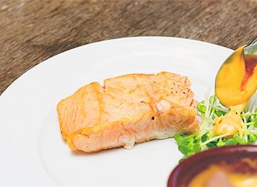 Món cá hồi sốt kem chất lượng cho gia đình bạn