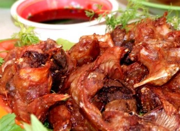 Chuột đồng chiên mắm, nghe thì ghê nhưng ăn là mê liền