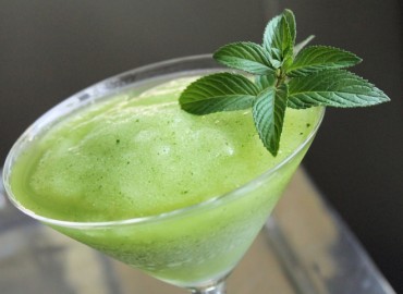 Hạ nhiệt với món ăn vặt chanh tuyết đá bào đơn giản dễ làm